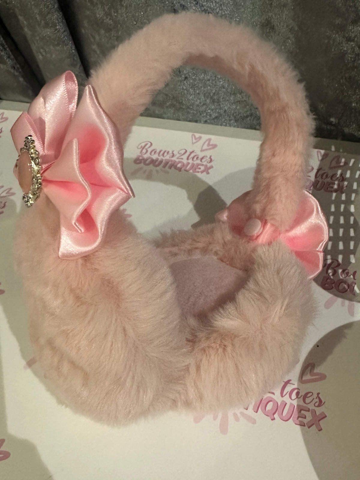 Bow earmuffs